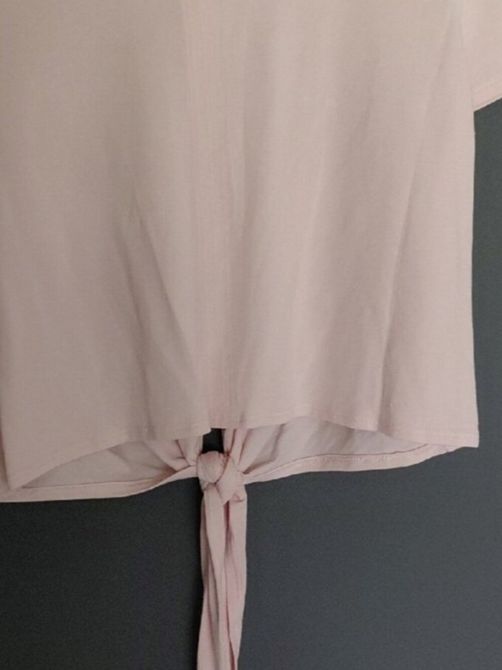 Size 4 Tie-Front Crop Top In Light Pink - Picture 2 of 2